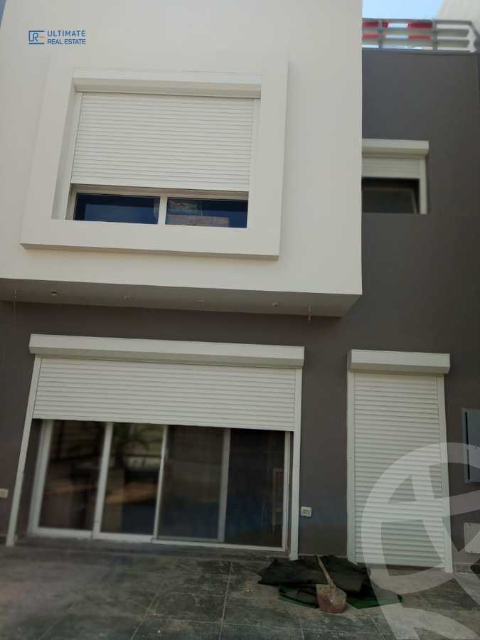 https://aqarmap.com.eg/ar/listing/6208852-for-rent-cairo-new-cairo-compounds-hyde-park-centre-ville-hyde-park