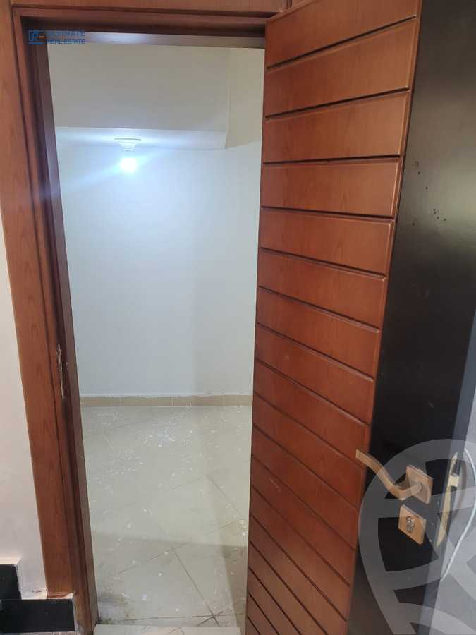 https://aqarmap.com.eg/ar/listing/6211997-for-rent-cairo-new-cairo-compounds-the-square