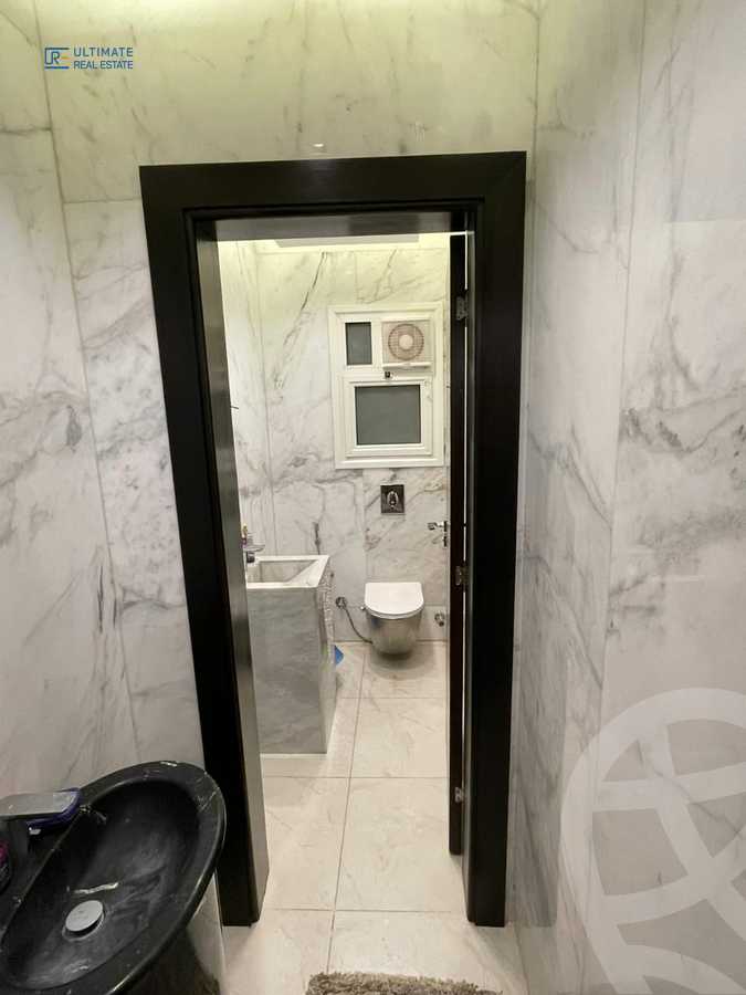 https://aqarmap.com.eg/ar/listing/6215688-for-rent-cairo-new-cairo-compounds-mountain-view-hyde-park
