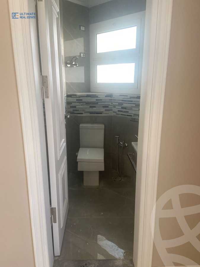 https://aqarmap.com.eg/en/listing/6216365-for-rent-cairo-new-cairo-compounds-mountain-view-hyde-park
