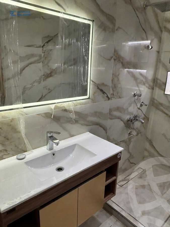 https://aqarmap.com.eg/ar/listing/6227550-for-rent-cairo-new-cairo-compounds-lakeview-residence