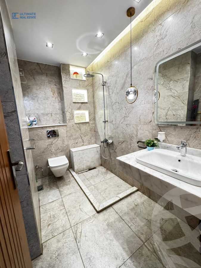 https://aqarmap.com.eg/en/listing/6237615-for-rent-cairo-new-cairo-compounds-hyde-park-centre-ville-hyde-park