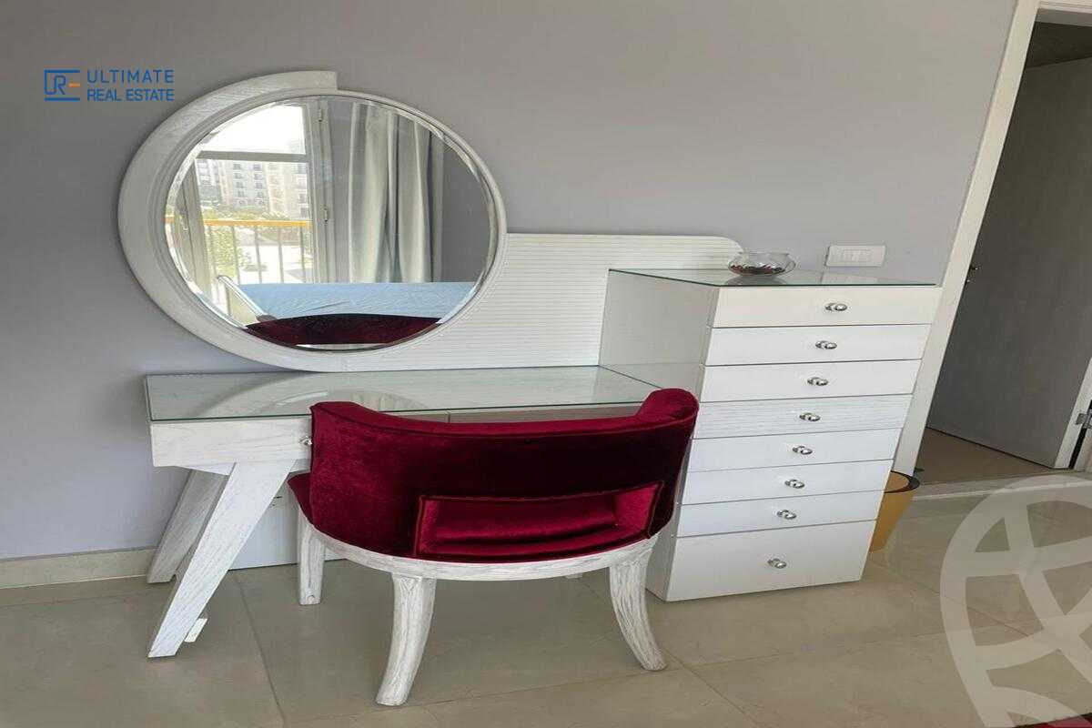 https://aqarmap.com.eg/ar/listing/6237659-for-rent-cairo-new-cairo-compounds-hyde-park-centre-ville-hyde-park