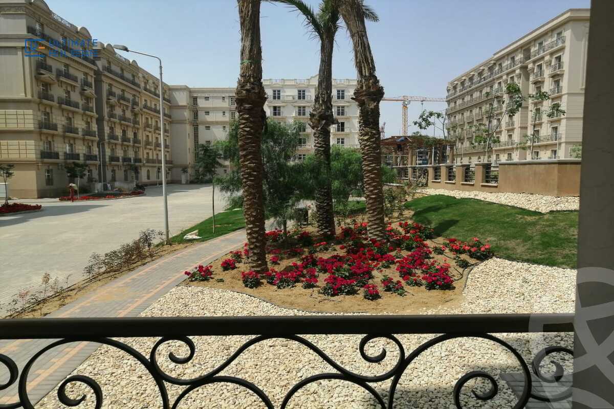 https://aqarmap.com.eg/ar/listing/6237695-for-rent-cairo-new-cairo-compounds-hyde-park-centre-ville-hyde-park