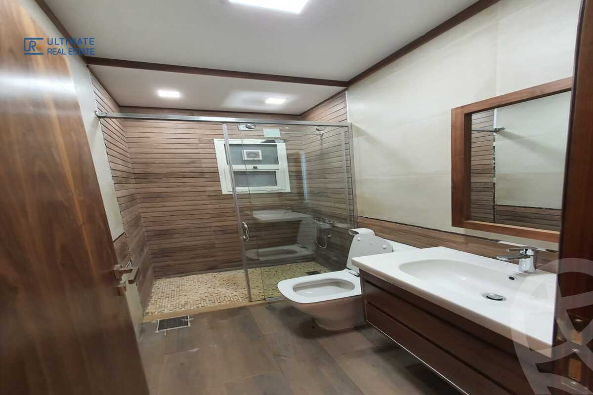 https://aqarmap.com.eg/ar/listing/6237695-for-rent-cairo-new-cairo-compounds-hyde-park-centre-ville-hyde-park