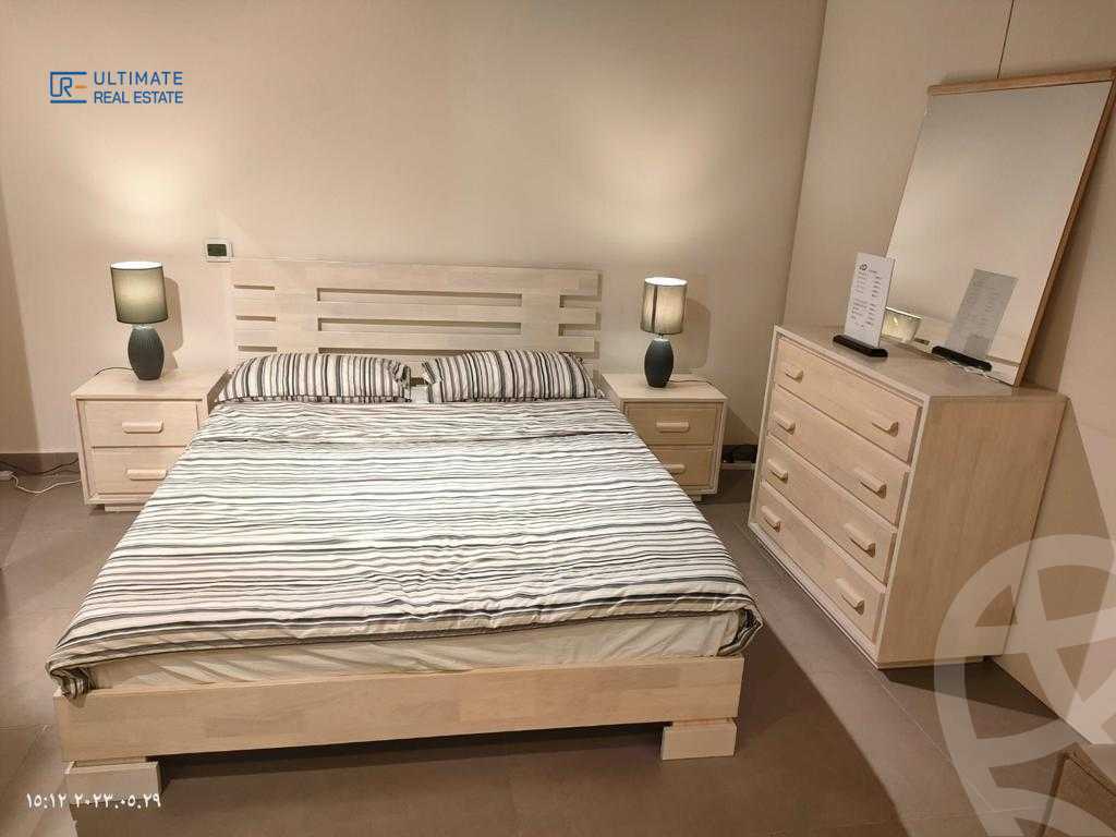 https://aqarmap.com.eg/en/listing/6256328-for-rent-cairo-new-cairo-compounds-lake-view-boutique-el-hazek