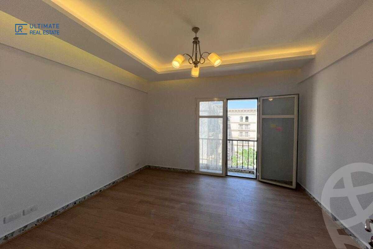 https://aqarmap.com.eg/ar/listing/6279808-for-rent-cairo-new-cairo-compounds-hyde-park-centre-ville-hyde-park