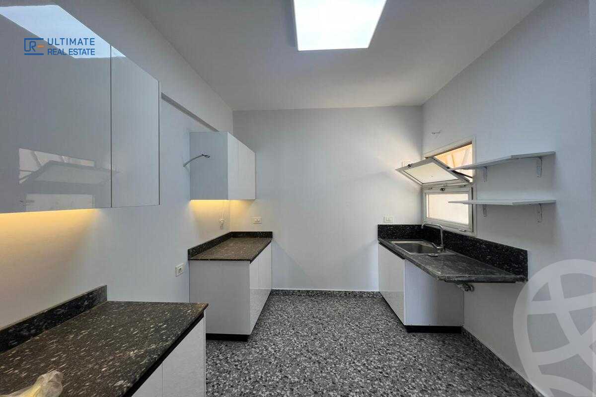 https://aqarmap.com.eg/ar/listing/6279808-for-rent-cairo-new-cairo-compounds-hyde-park-centre-ville-hyde-park