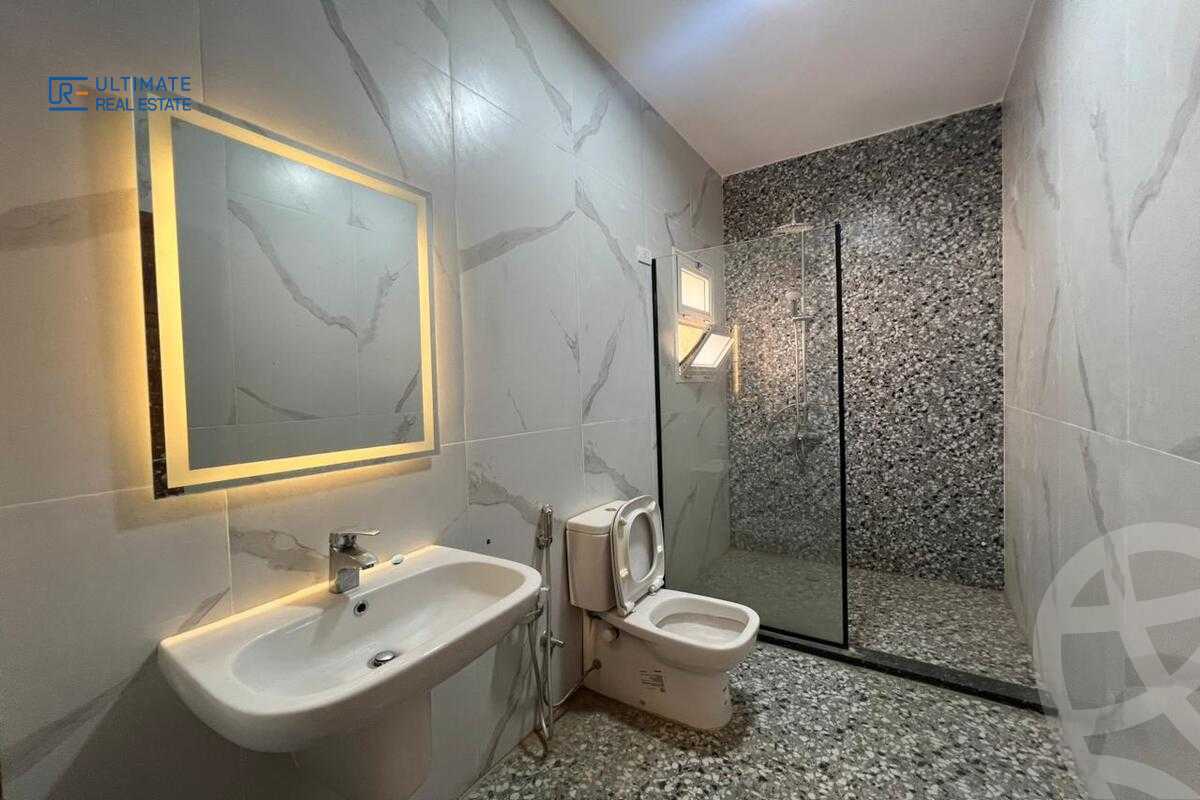 https://aqarmap.com.eg/ar/listing/6279808-for-rent-cairo-new-cairo-compounds-hyde-park-centre-ville-hyde-park