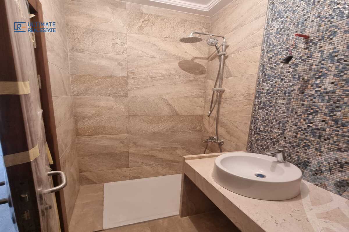 https://aqarmap.com.eg/ar/listing/6279834-for-rent-cairo-new-cairo-compounds-el-patio-oro