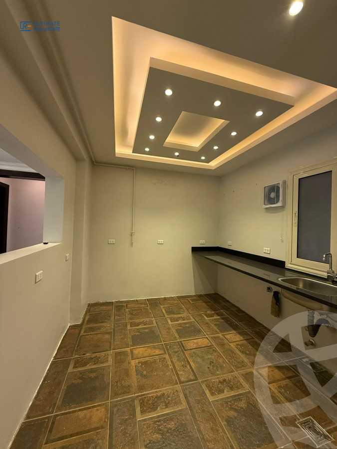 https://aqarmap.com.eg/ar/listing/6285029-for-rent-cairo-new-cairo-compounds-mountain-view-hyde-park