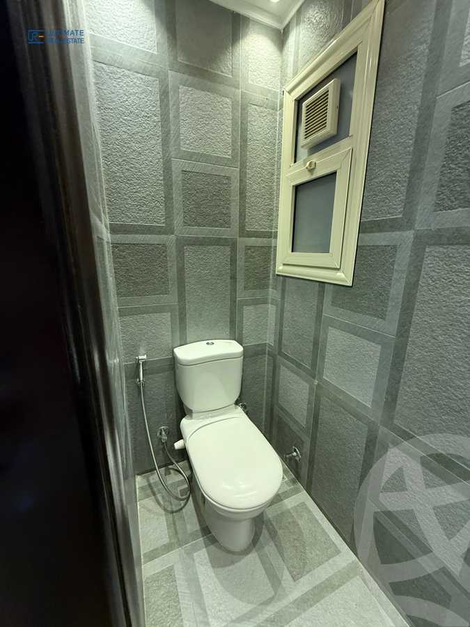https://aqarmap.com.eg/ar/listing/6285029-for-rent-cairo-new-cairo-compounds-mountain-view-hyde-park