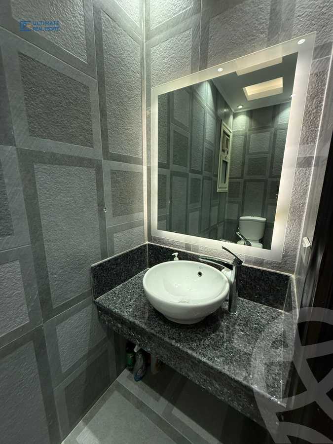 https://aqarmap.com.eg/ar/listing/6285029-for-rent-cairo-new-cairo-compounds-mountain-view-hyde-park