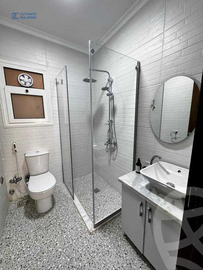https://aqarmap.com.eg/en/listing/6285537-for-rent-cairo-new-cairo-compounds-mountain-view-hyde-park