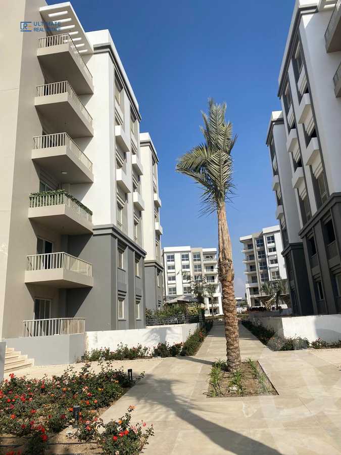 https://aqarmap.com.eg/ar/listing/5957563-for-sale-cairo-new-cairo-compounds-hyde-park-park-corner-hyde-park