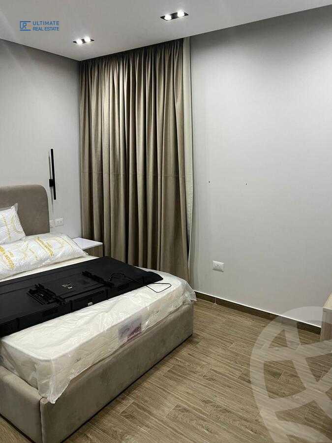 https://aqarmap.com.eg/ar/listing/6312816-for-rent-cairo-new-cairo-compounds-hyde-park-centre-ville-hyde-park