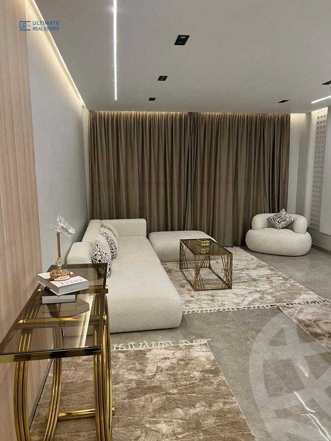https://aqarmap.com.eg/ar/listing/6312816-for-rent-cairo-new-cairo-compounds-hyde-park-centre-ville-hyde-park