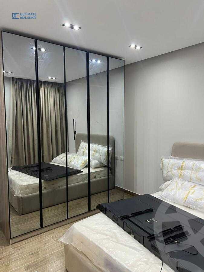 https://aqarmap.com.eg/ar/listing/6312816-for-rent-cairo-new-cairo-compounds-hyde-park-centre-ville-hyde-park