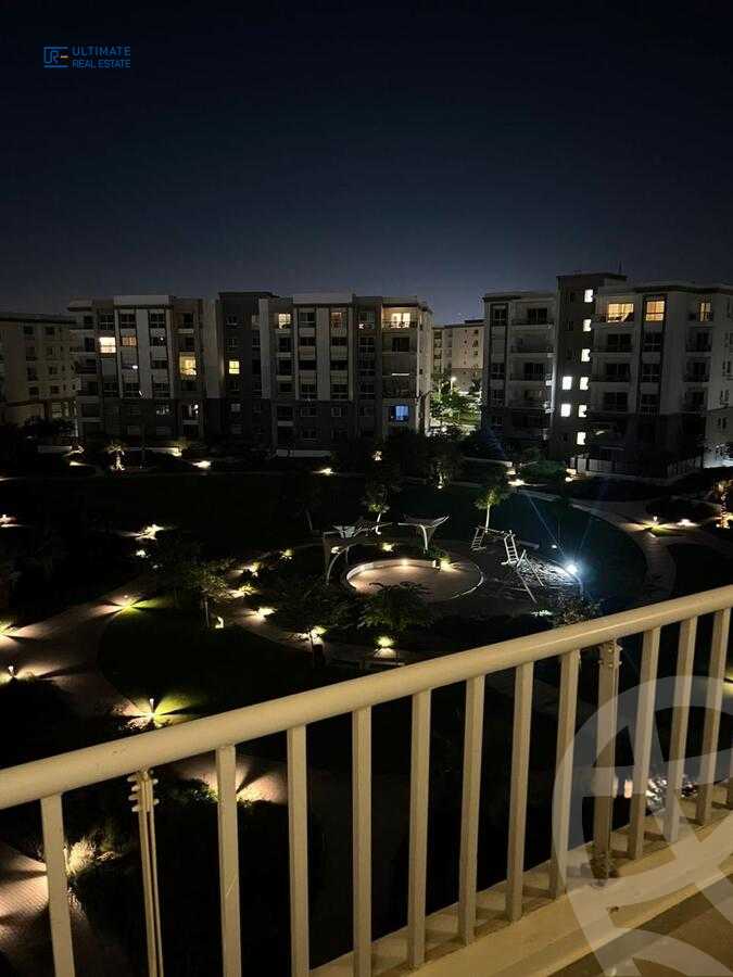 https://aqarmap.com.eg/ar/listing/6312816-for-rent-cairo-new-cairo-compounds-hyde-park-centre-ville-hyde-park