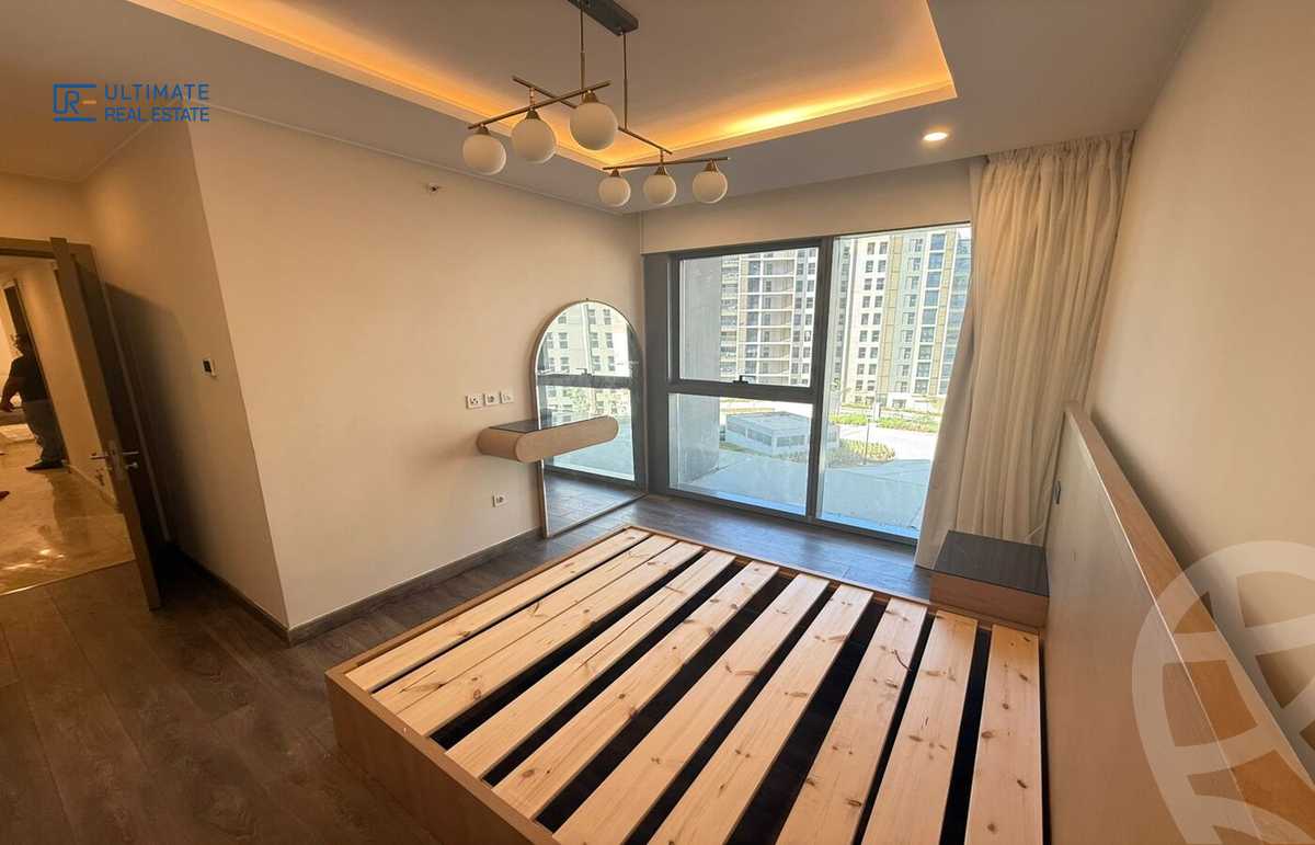https://aqarmap.com.eg/ar/listing/6312810-for-sale-cairo-el-sheikh-zayed-city-compounds-zyd-wr-llttwyr-park-towers-zed-el-sheikh-zayed-compound