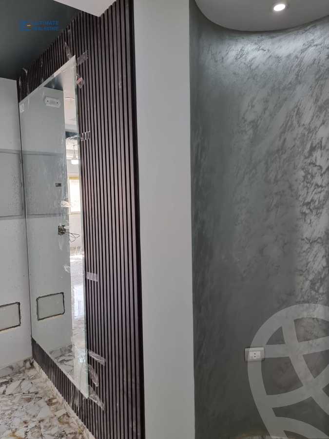 https://aqarmap.com.eg/ar/listing/6312863-for-rent-cairo-new-cairo-compounds-mountain-view-hyde-park