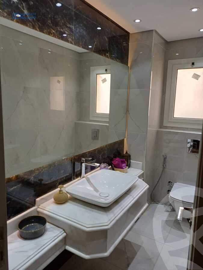 https://aqarmap.com.eg/ar/listing/6324924-for-sale-cairo-new-cairo-compounds-hyde-park-park-corner-hyde-park