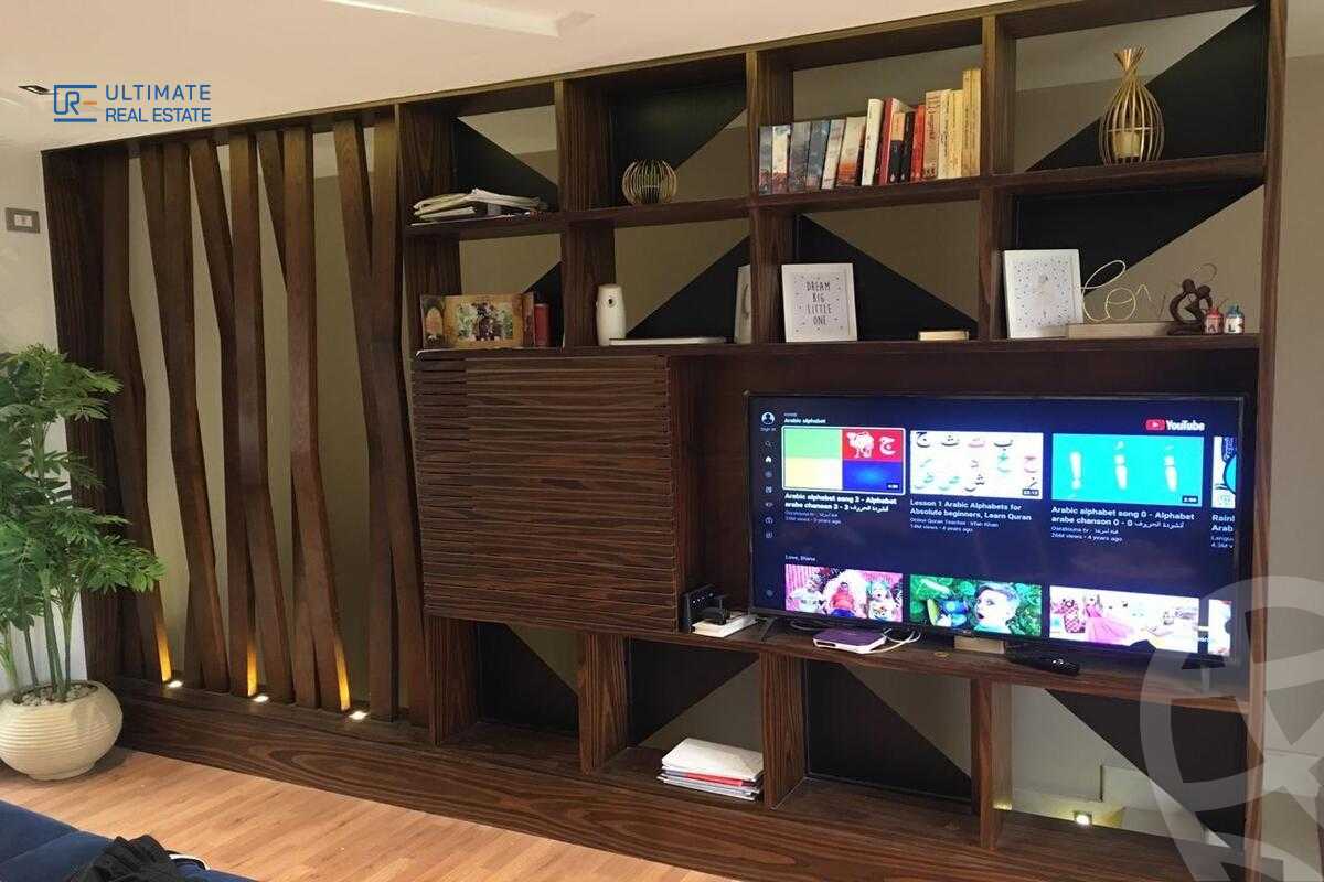 https://aqarmap.com.eg/ar/listing/6327733-for-sale-cairo-new-cairo-compounds-mountain-view-hyde-park