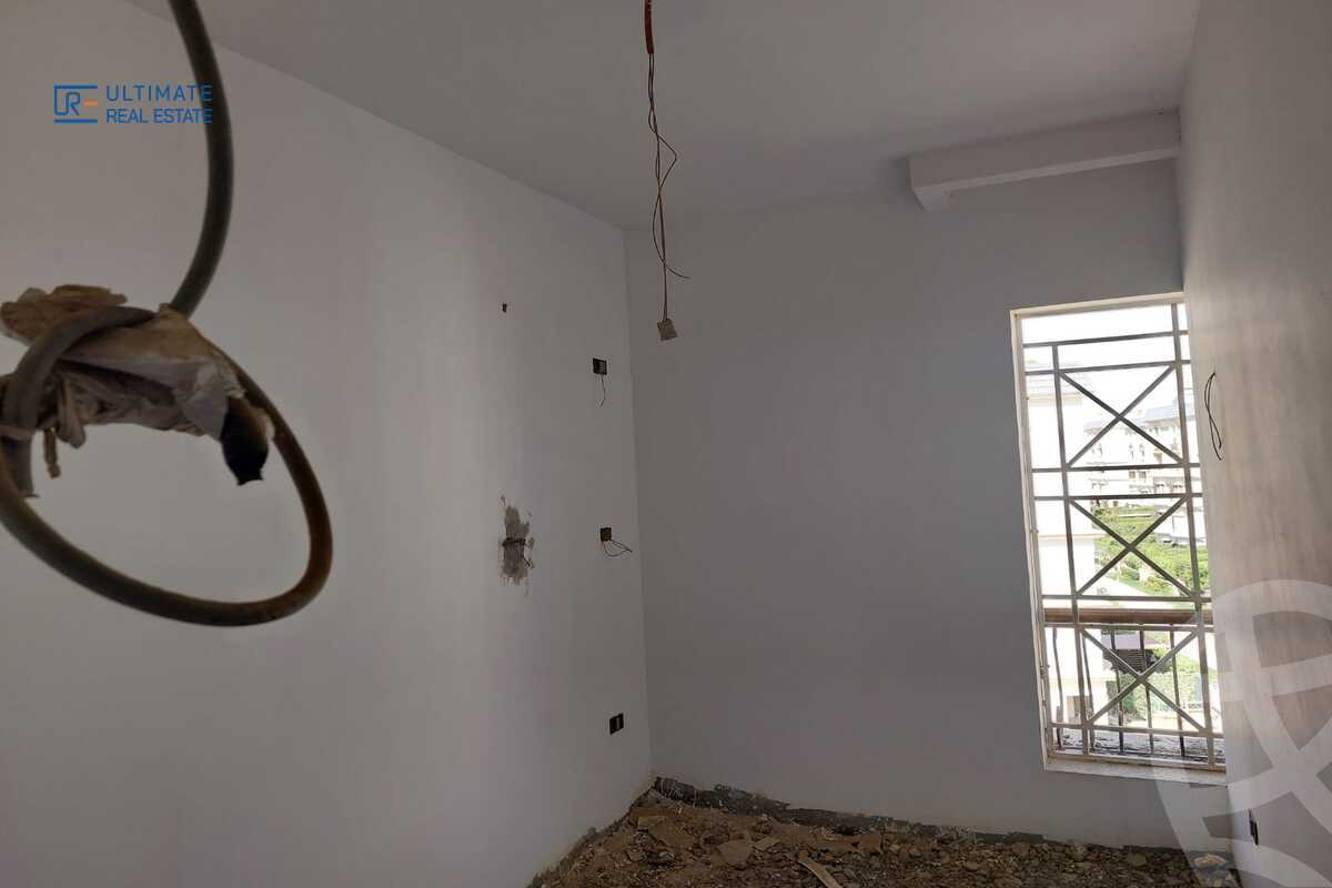 https://aqarmap.com.eg/ar/listing/6327779-for-sale-cairo-new-cairo-compounds-mountain-view-hyde-park