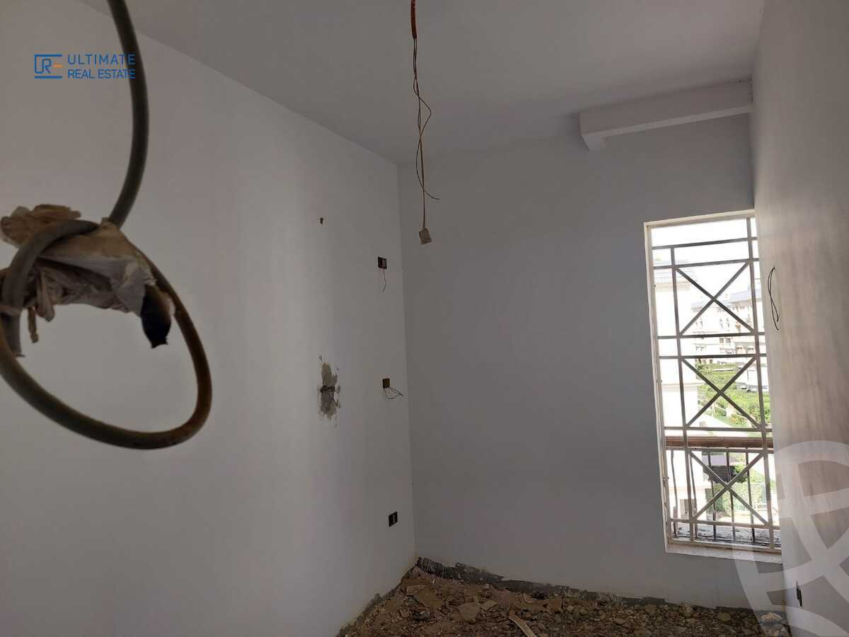 https://aqarmap.com.eg/ar/listing/6356165-for-sale-cairo-new-cairo-compounds-mountain-view-hyde-park