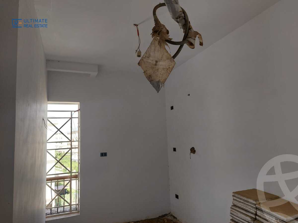 https://aqarmap.com.eg/ar/listing/6356165-for-sale-cairo-new-cairo-compounds-mountain-view-hyde-park