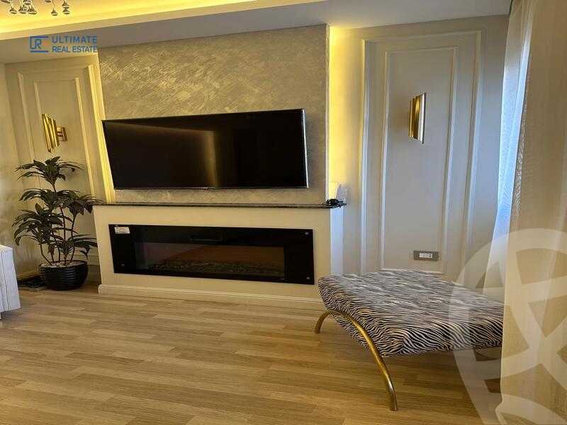 https://aqarmap.com.eg/ar/listing/6356748-for-sale-cairo-new-cairo-compounds-mountain-view-hyde-park