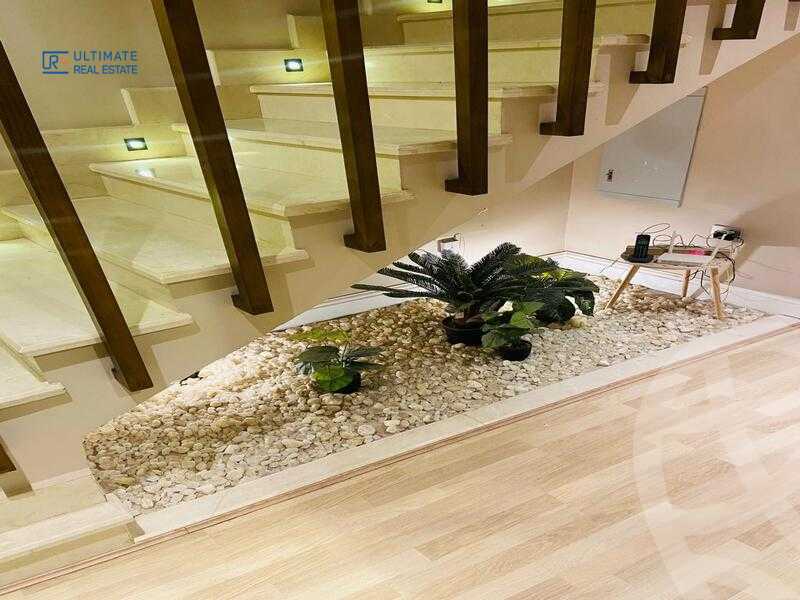 https://aqarmap.com.eg/ar/listing/6356748-for-sale-cairo-new-cairo-compounds-mountain-view-hyde-park