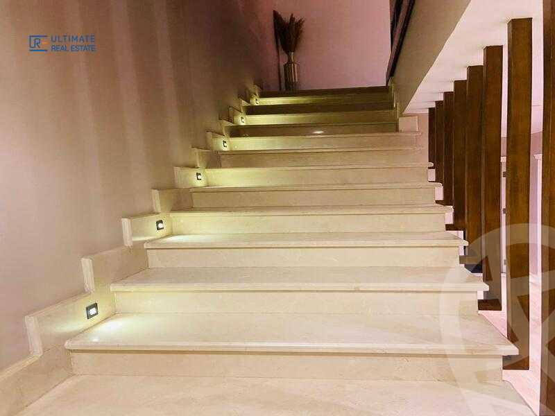 https://aqarmap.com.eg/ar/listing/6356748-for-sale-cairo-new-cairo-compounds-mountain-view-hyde-park