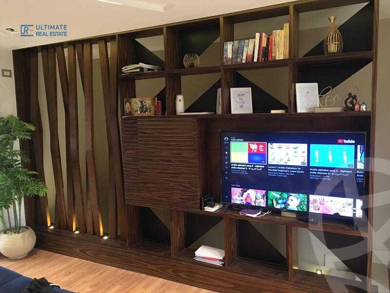 https://aqarmap.com.eg/ar/listing/6356748-for-sale-cairo-new-cairo-compounds-mountain-view-hyde-park