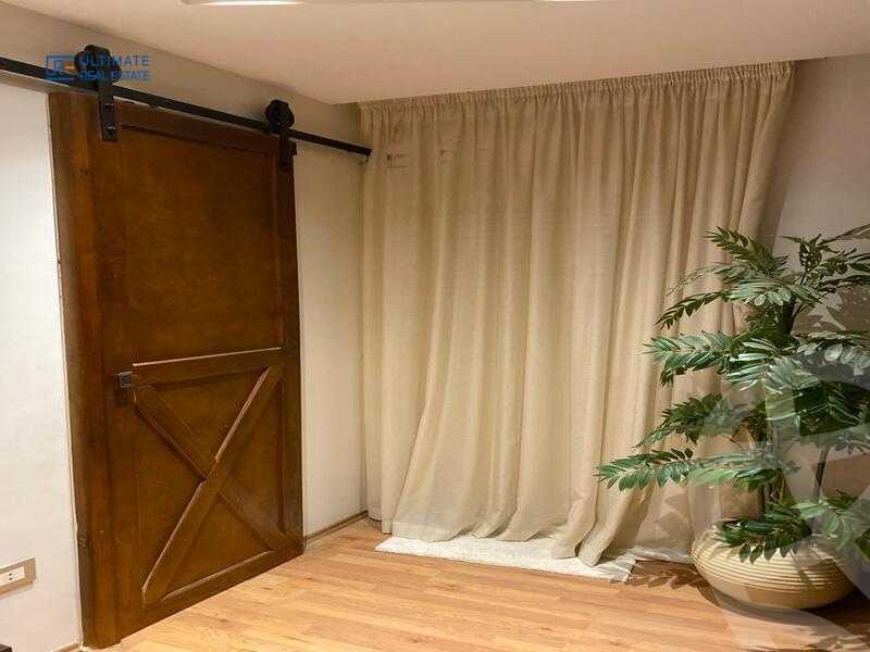 https://aqarmap.com.eg/ar/listing/6356748-for-sale-cairo-new-cairo-compounds-mountain-view-hyde-park
