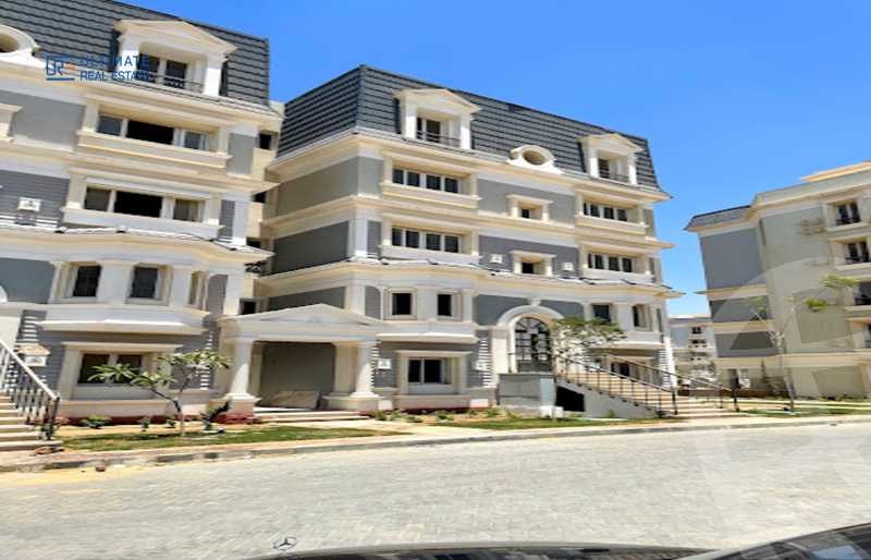 https://aqarmap.com.eg/en/listing/6359080-for-sale-cairo-new-cairo-compounds-mountain-view-hyde-park