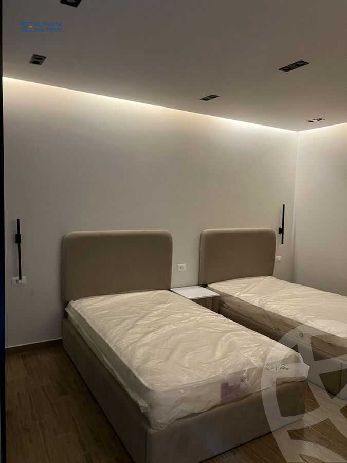https://aqarmap.com.eg/ar/listing/6359576-for-rent-cairo-new-cairo-compounds-hyde-park-centre-ville-hyde-park