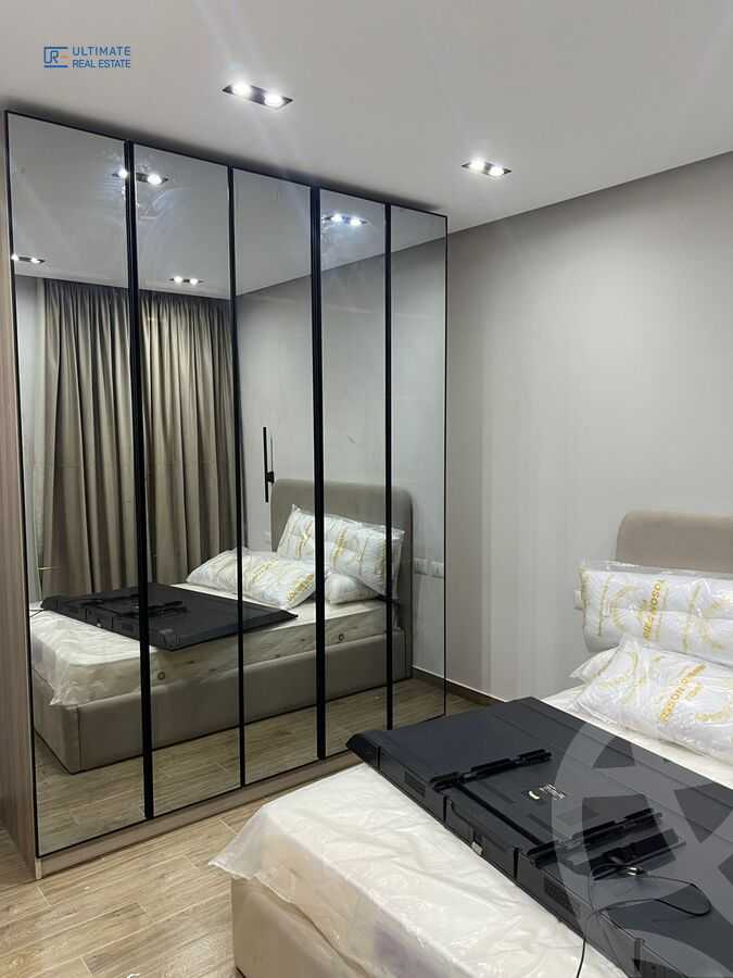 https://aqarmap.com.eg/ar/listing/6359576-for-rent-cairo-new-cairo-compounds-hyde-park-centre-ville-hyde-park