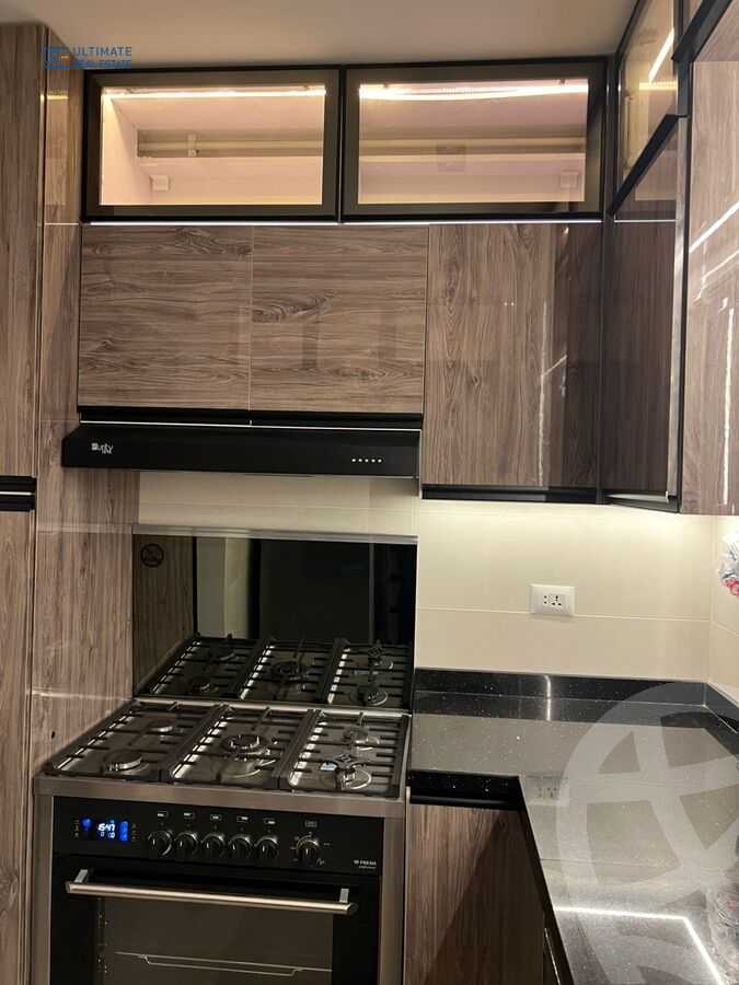 https://aqarmap.com.eg/ar/listing/6359576-for-rent-cairo-new-cairo-compounds-hyde-park-centre-ville-hyde-park