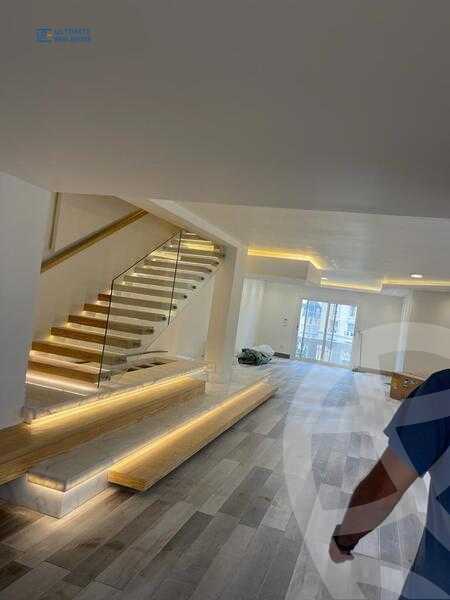 https://aqarmap.com.eg/ar/listing/6370632-for-rent-cairo-new-cairo-compounds-mountain-view-hyde-park