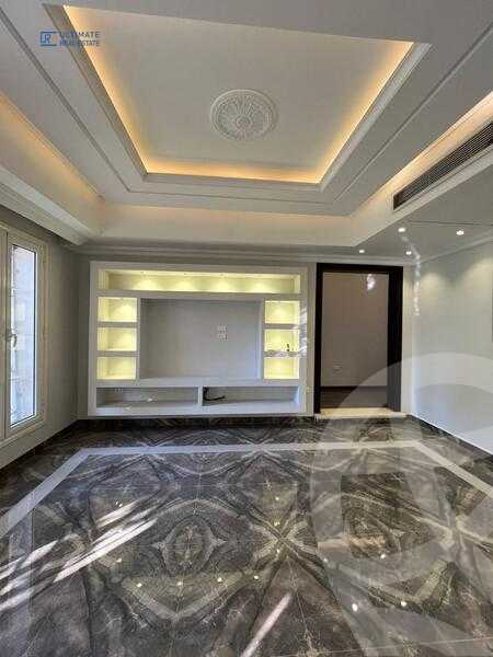 https://aqarmap.com.eg/ar/listing/6373855-for-rent-cairo-new-cairo-compounds-mountain-view-hyde-park