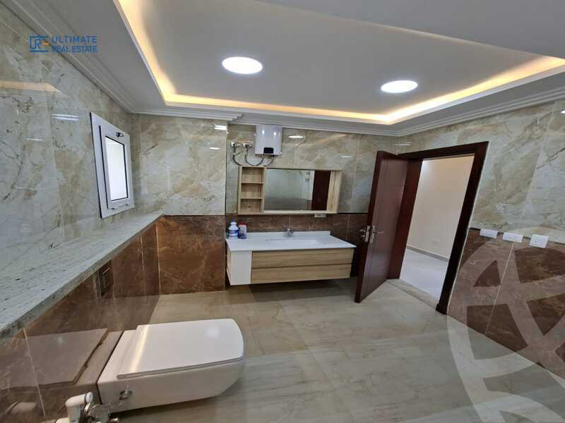 https://aqarmap.com.eg/ar/listing/6385267-for-rent-cairo-new-cairo-compounds-hyde-park-centre-ville-hyde-park