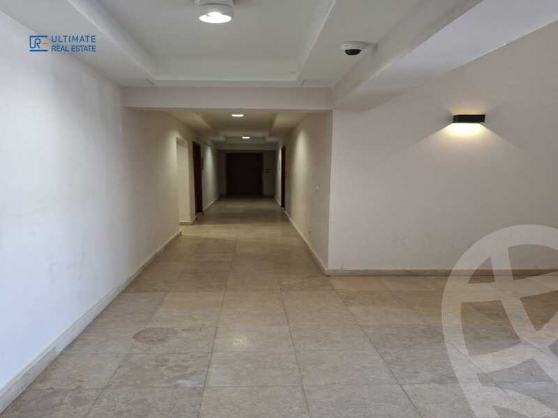 https://aqarmap.com.eg/ar/listing/6385267-for-rent-cairo-new-cairo-compounds-hyde-park-centre-ville-hyde-park