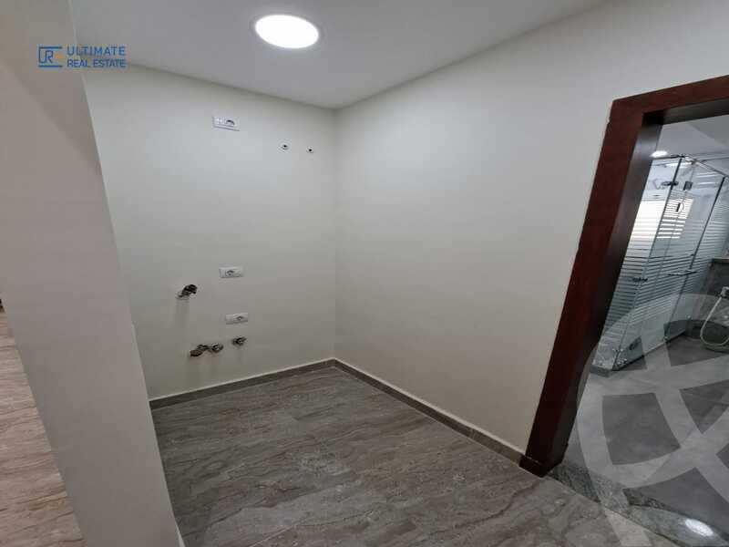 https://aqarmap.com.eg/ar/listing/6385267-for-rent-cairo-new-cairo-compounds-hyde-park-centre-ville-hyde-park