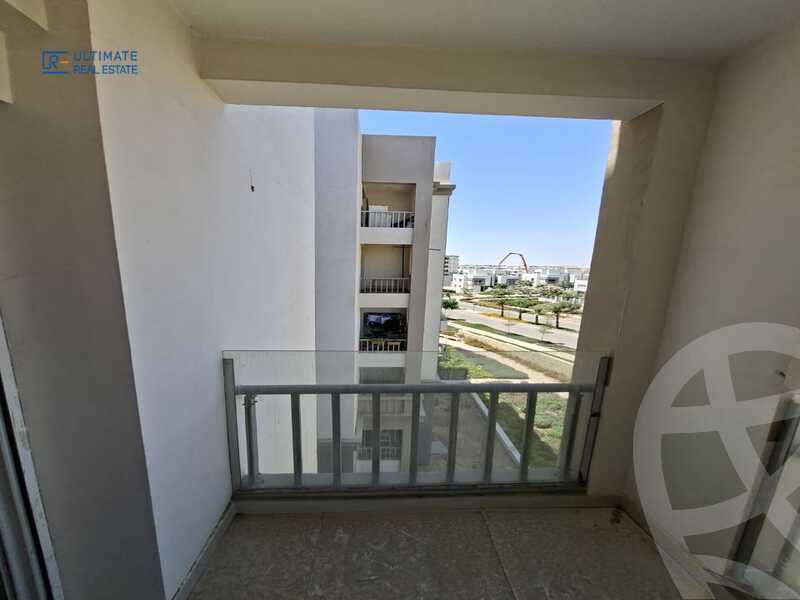 https://aqarmap.com.eg/ar/listing/6385267-for-rent-cairo-new-cairo-compounds-hyde-park-centre-ville-hyde-park