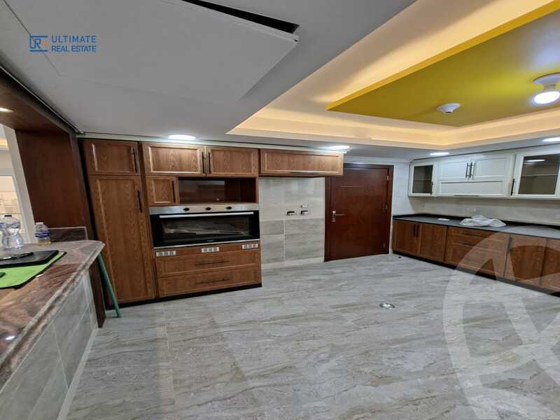 https://aqarmap.com.eg/ar/listing/6385267-for-rent-cairo-new-cairo-compounds-hyde-park-centre-ville-hyde-park
