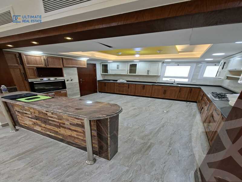 https://aqarmap.com.eg/ar/listing/6385267-for-rent-cairo-new-cairo-compounds-hyde-park-centre-ville-hyde-park