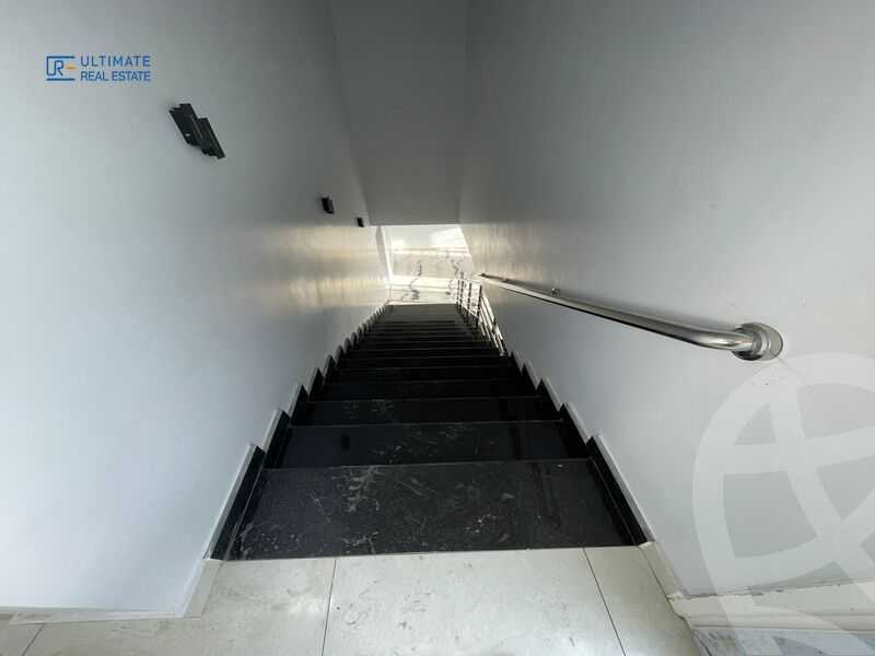 https://aqarmap.com.eg/en/listing/6385510-for-rent-cairo-new-cairo-compounds-mountain-view-hyde-park