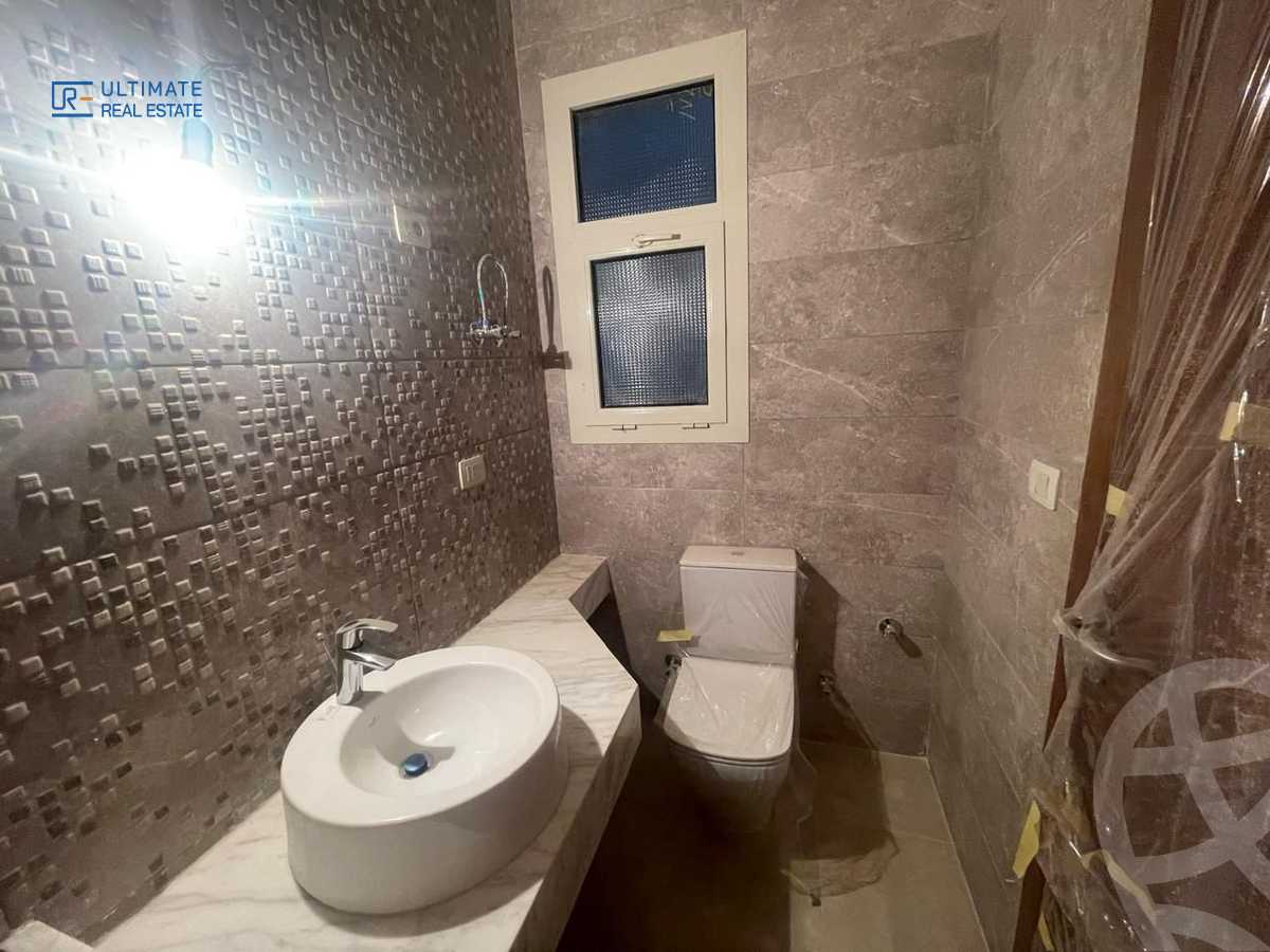 https://aqarmap.com.eg/en/listing/6521381-for-sale-cairo-new-cairo-compounds-el-patio-oro