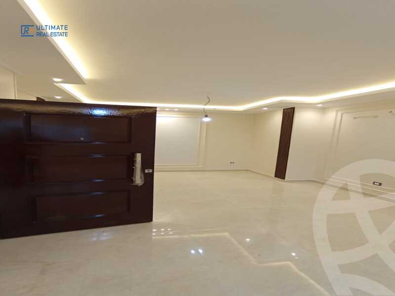https://aqarmap.com.eg/en/listing/6521439-for-rent-cairo-new-cairo-compounds-mountain-view-hyde-park